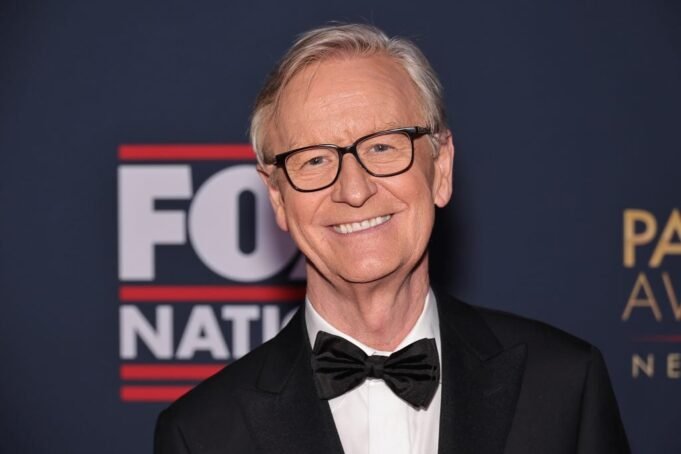 Steve Doocy menghadiri 2024 Patriot Awards Fox Nation di Tilles Center for the Performing Arts pada 05 Desember 2024 di Greenvale, New York. 