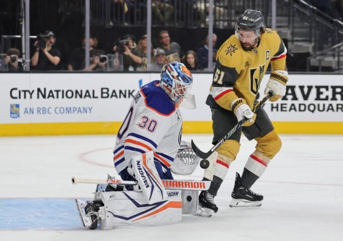 Calvin Pickard dari Edmonton belum kalah dalam permainan di babak playoff.