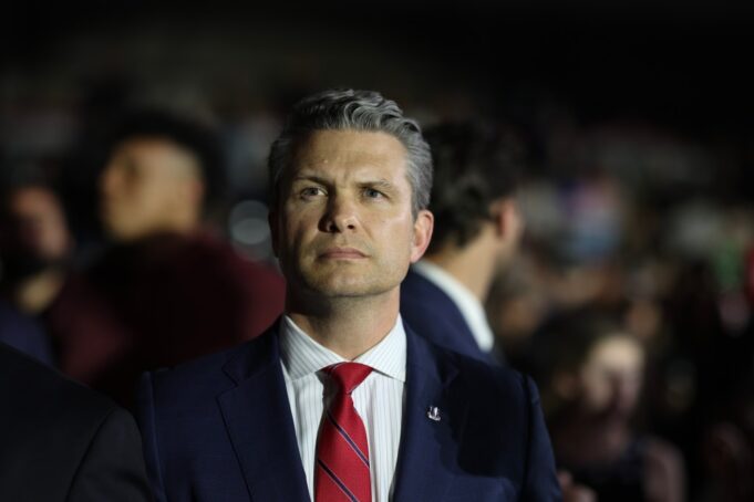 Sekretaris Pertahanan Pete Hegseth memperingatkan Iran bahwa itu akan membayar untuk negara itu "LETAL" Dukungan Organisasi Teroris Houthis.