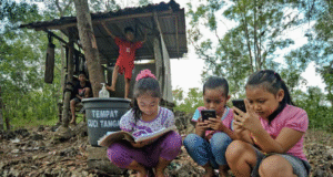 Digital Learning di Indonesia Desa Tantangan dan Keberhasilan