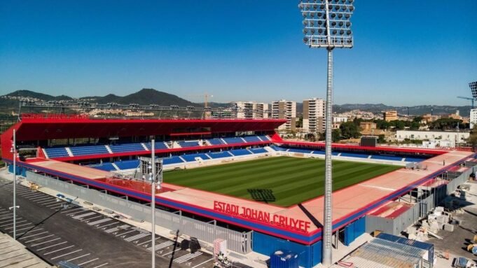 Barcelona mengesampingkan Spotify Camp Nou Alternatif untuk Perlengkapan Rumah Pertama

