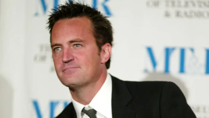 Dokter Matthew Perry sangat menyesal karena permohonan bersalah diselesaikan
