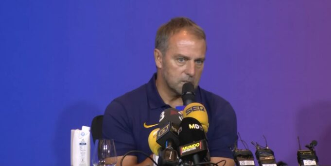 Hansi Flick memilih Barcelona Man untuk pujian
