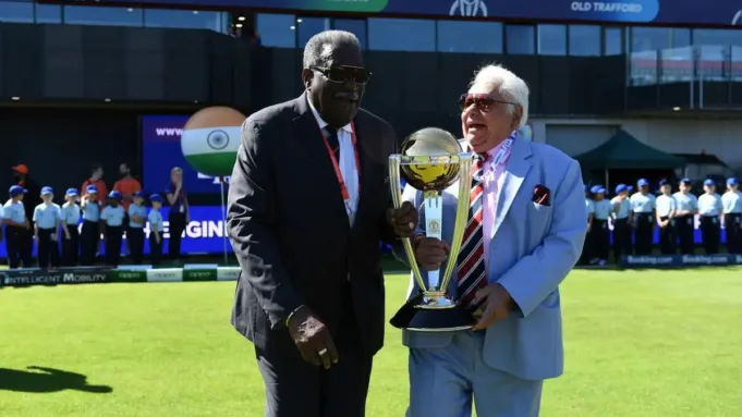 Insinyur Farokh dan Clive Lloyd memiliki stand yang dinamai menurut namanya di Old Trafford selama Tes ENG vs Ind 4th
