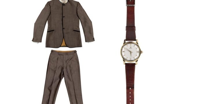 Jam tangan Elvis Presley, jas John Lennon Jual di Lelang Goldin
