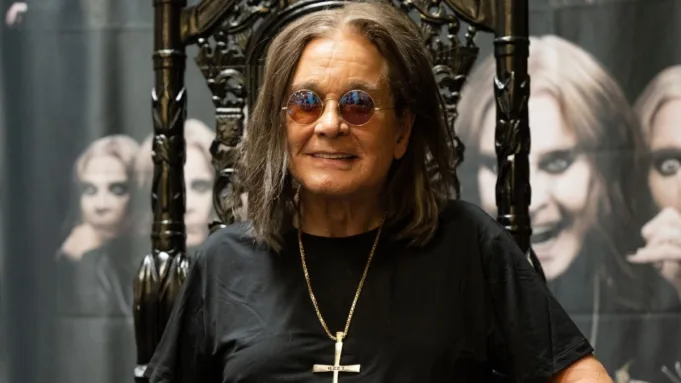 Ozzy Osbourne dihormati oleh teman band Black Sabbath dan Zakk Wylde: 'Kami telah kehilangan saudara kami'
