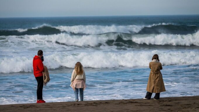 The consulate also advised to closely follow emergency management agencies and the US Tsunami Warning Centers
