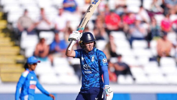 Peringkat ODIS Wanita ICC: Sciver-Brunt menyalip Smriti Mandhana sebagai adonan No. 1
