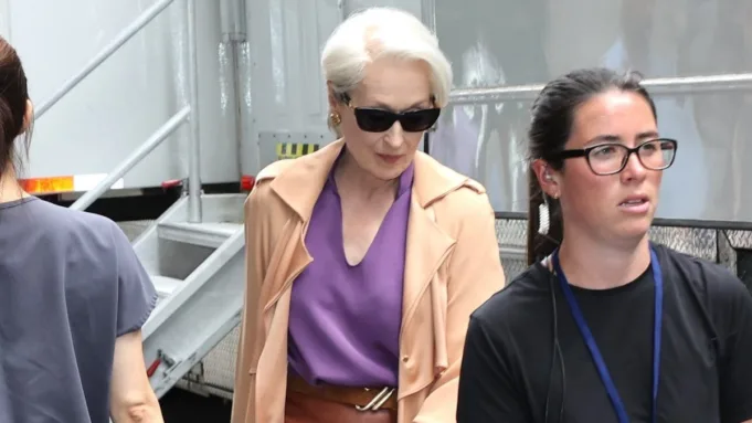 Tampilan pertama sebagai Miranda Priestly di 'Devil Wears Prada 2'

