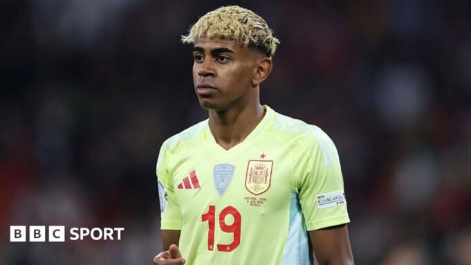 Lamine Yamal in action for Spain during the Nations League final against Portugal