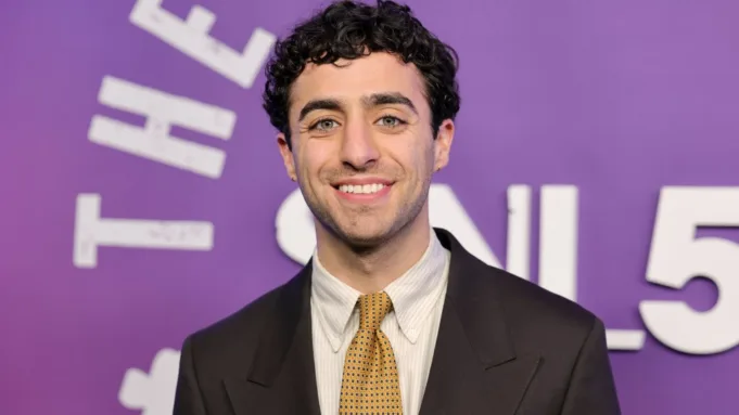 Emil Wakim keluar SNL di Musim 51 Shake Up
