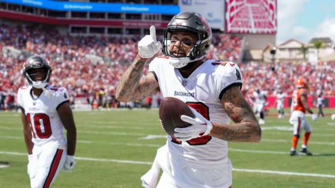 2025 NFL Milestones - Akankah Mike Evans dan Derrick Henry Reach Marks?

