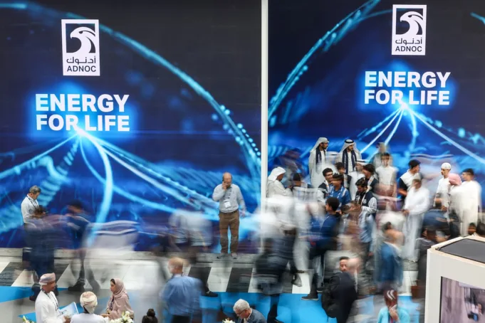 ADNOC UEA memperluas penjualan LNG dengan kesepakatan pasokan 15 tahun dengan Indian Oil Corp
