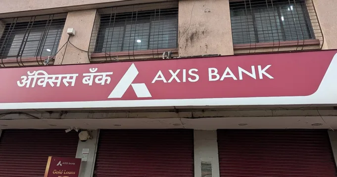 Axis Bank: Apa yang membuat para pemberi pinjaman swasta terbesar ketiga di India, dan apakah ada lapisan perak?
