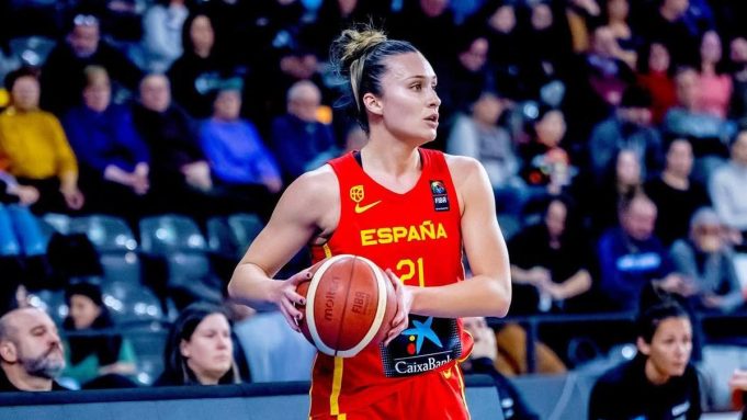 Bintang bola basket Spanyol Marta Canella fokus pada 'kerja tim' untuk membantu menumbuhkan permainan di antara siswa sekolah India
