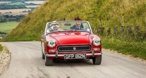 Badan Lisensi Pengemudi dan Kendaraan (DVLA) telah mengkonfirmasi perubahan besar pada bagaimana mobil klasik terdaftar untuk pertama kalinya sejak 1980 -an sehingga secara signifikan lebih mudah bagi kendaraan klasik untuk diperbaiki, dipulihkan dan dimodifikasi