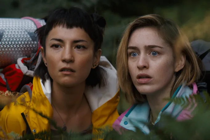 Iin Glen, Jessie Mei Li, Danielle Galligan Bergabung dengan Sci-Fi A Langka Breed
