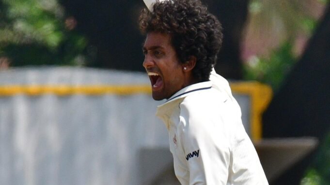 Indian di Kejuaraan Kabupaten 2025: Sai Kishore memilih angkut lima gawang untuk Surrey
