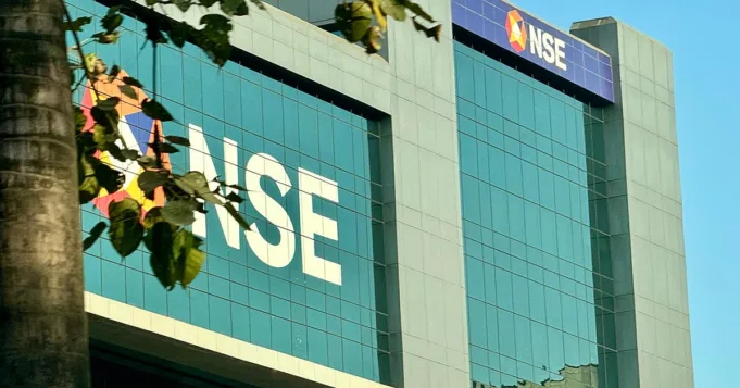 Masalah NSE Batas Pembekuan Kuantitas Baru untuk Derivatif Indeks, Bank Nifty Cap dinaikkan menjadi 900
