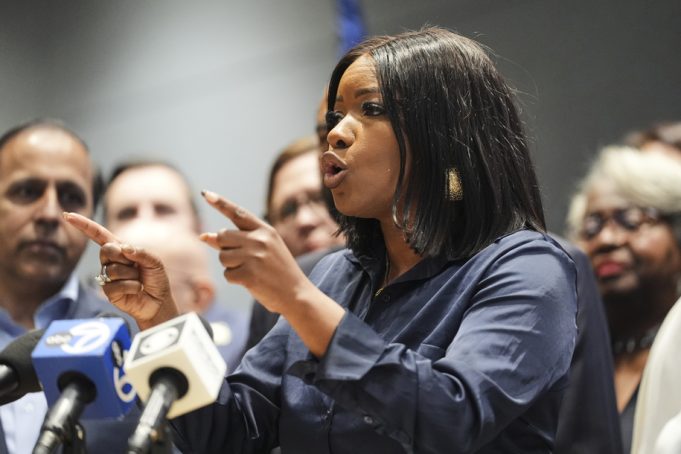 Mengapa Fox News panik tentang Jasmine Crockett sekarang?
