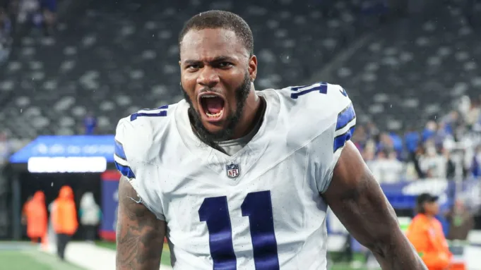 Packers agresif dalam perdagangan dengan koboi untuk Micah Parsons
