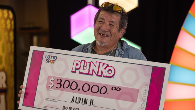 Seorang pria dari Kikino baru saja meraih kemenangan besar sebesar $300.000 dalam acara khusus Lotto Spot.