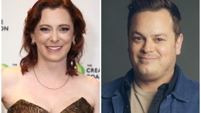 Rachel Bloom dan suaminya mengatur pilot rom-com 'Apakah Anda ingin anak-anak?' di ABC
