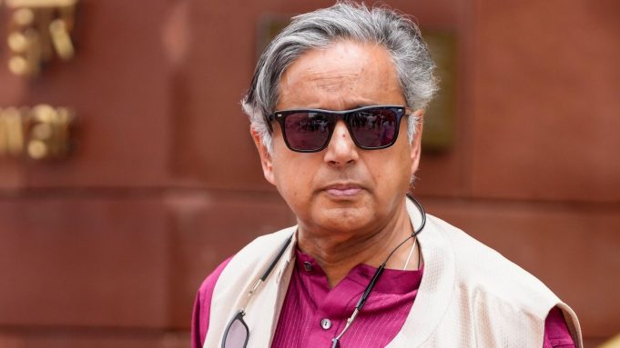 Shashi Tharoor on Congress' 'vote chori' charges (Image: PTI)