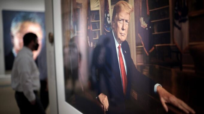 Smithsonian Ditches Trump Referensi dalam Pameran Icachment

