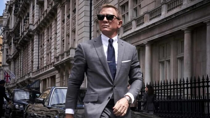 Steven Knight untuk menulis film 'James Bond' berikutnya di Amazon MGM
