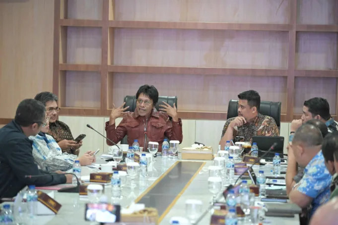 Terima Kunker Badan Aspirasi Masyarakat DPR RI, Gubernur Bobby Nasution Sebut Sedang Perjuangkan Danau Toba Jadi KEK
