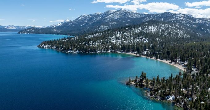Tingkat tinggi E. coli ditemukan di Pantai Danau Tahoe setelah kebocoran limbah

