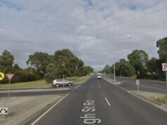 Anak perempuan, 11 tahun, berjuang untuk hidup & anak laki-laki, 4 tahun, terluka setelah kecelakaan dua mobil yang mengerikan di Melbourne