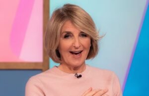 Bintang Loose Female Kaye Adams melepas acara radio BBC senilai ₤ 155 000 per tahun setelah stafnya mengklaim bahwa mereka diintimidasi