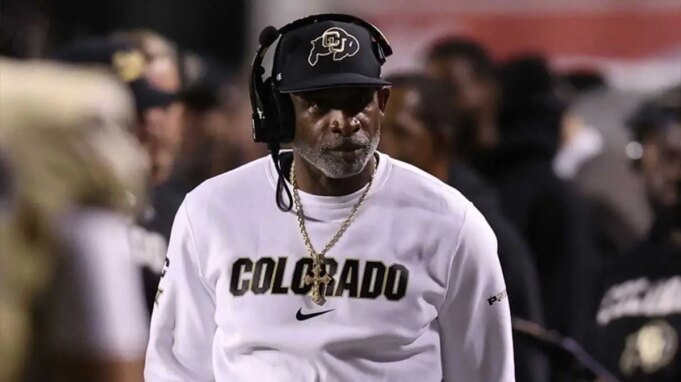 Colorado-HC-Deion-Sanders-membandingkan-kekalahan-Utah-dengan-ketika-ibu.jpg