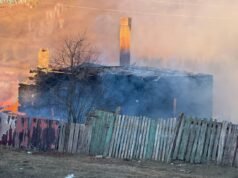 “Dia tidak minum.” Kepala desa bercerita tentang seorang ibu yang anaknya tewas dalam kebakaran di Transbaikalia