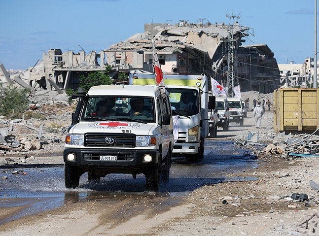 Israel-mengizinkan-tim-Palang-Merah-dan-Mesir-masuk-ke-Gaza.jpg