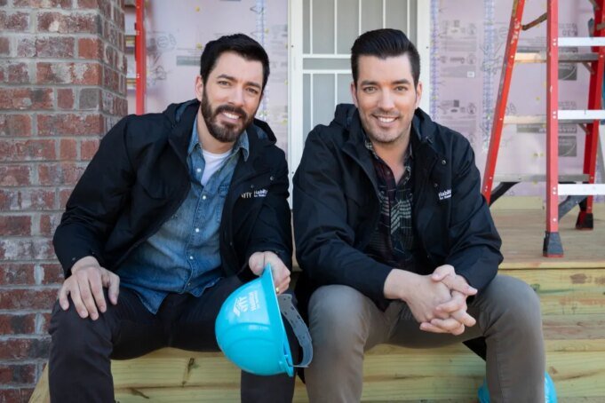 Jonathan-dan-Drew-Scott-Mengatakan-Penggemar-HGTV-Menginspirasi-Pertunjukan-Property.jpg