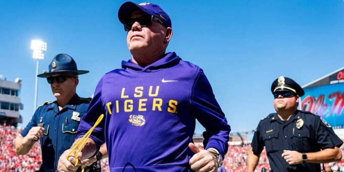LSU-berpisah-dengan-advertisement-Scott-Woodward-setelah-Brian-Kelly-terbakar.jpg