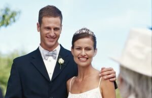 Ibu mertua saya bertindak diam-diam untuk memanipulasi hari pernikahan saya dan membuahkan hasil yang mengejutkan. Saya berharap saya melarangnya seperti Holly Ramsay dan Adam Peaty: HARRIET SMYTH