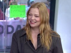 Sarah Snook Berbicara ‘Semua Salahnya’, Menjadi Seorang Ibu, ‘Suksesi’