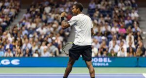 Felix Auger-Aliassime bergabung dengan Jannik Sinner di semifinal Nitto ATP Finals