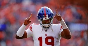 Packers sangat ingin menang, menarik pelatih baru, QB di Giants