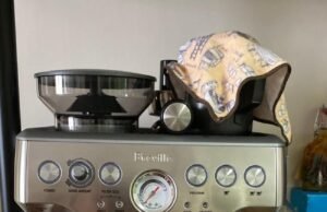 Mesin kopi Breville terlaris yang terkenal dengan minuman tingkat barista yang didiskon pada penjualan awal Black Friday