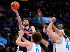 15 UCLA tidak bisa menghentikan Jaden Bradley terlambat, jatuh ke peringkat 5 Arizona untuk kekalahan pertama