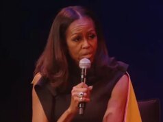 Michelle Obama Mengatakan Amerika Belum Siap untuk Presiden Wanita