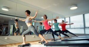 Pilates dan Yoga Sama-sama Populer, Tapi Mana yang Lebih Efektif Menurunkan Berat Badan?
