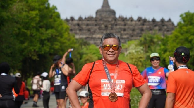 691940c5c6954-sekjen-pdip-hasto-kristiyanto-mengikuti-borobudur-marathon_663_372.jpg