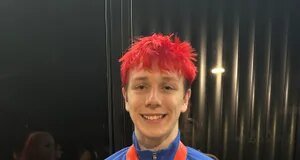 West Fowler (Gulf Breeze) memenangkan emas di Kejuaraan Trampolin Dunia