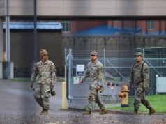 Anggota Garda Nasional Texas, California akan meninggalkan Portland dan Chicago